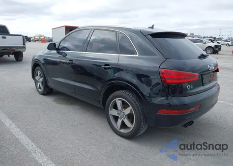 2015 Audi Q3 2.0T Premium Plus z USA, uszkodzony, nr VIN WA1EFCFSXFR011584